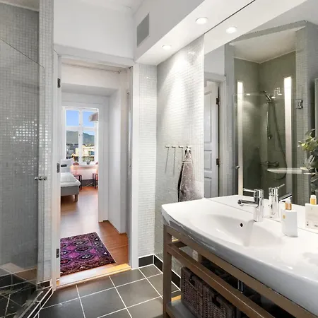 شقة Sentral Og Stilfull برغن